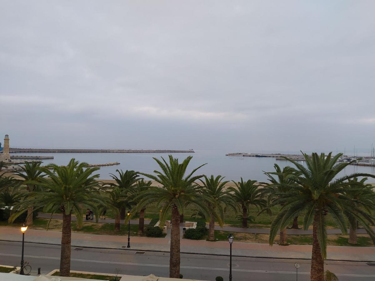 מלון העיירה רתימנו Sea Front Old Town מראה חיצוני תמונה
